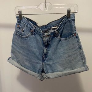 Vintage Levi’s Mom Shorts High Waist